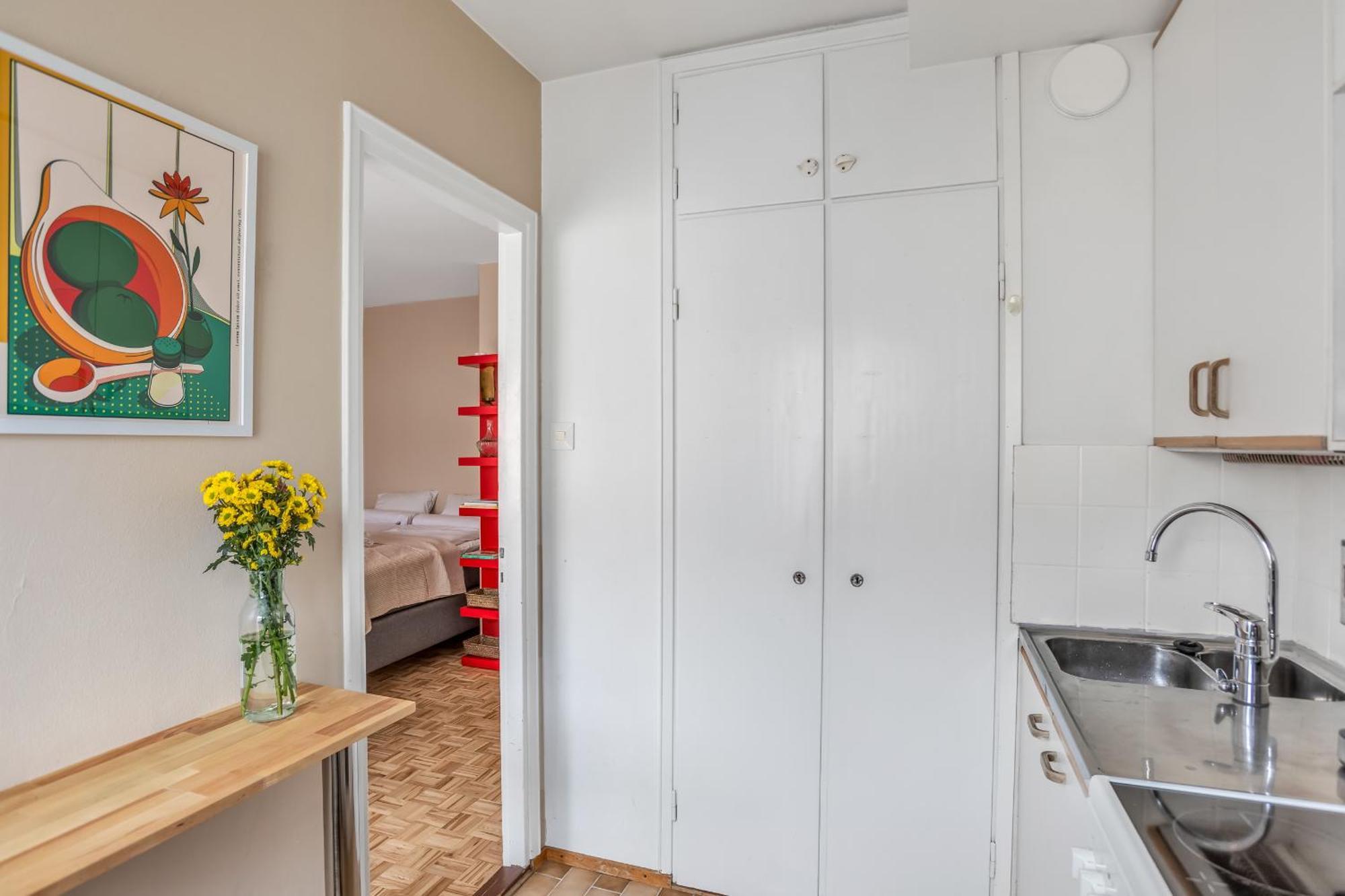 Vibrant And W Netflix, Wifi, 200m Tram And Bus Lägenhet Helsingfors